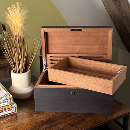 Cigar-humidor