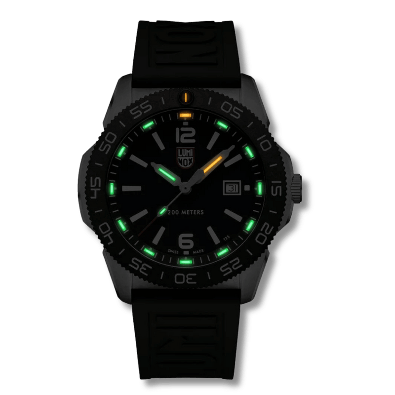 Luminox Pacific Diver Rubber Black