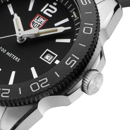 Luminox Pacific Diver Rubber Black