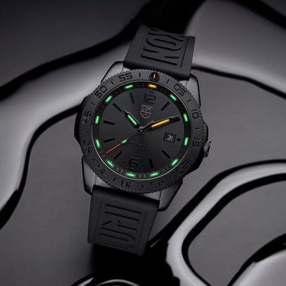Luminox Pacific Diver  Blackout
