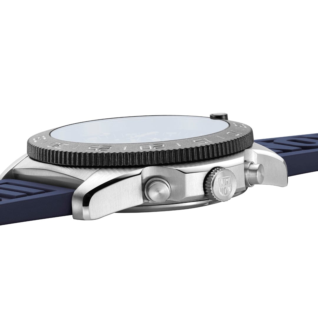 Luminox Pacific Diver Chronograph Blue