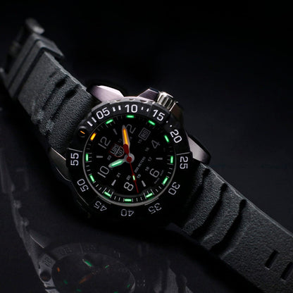 Luminox Navy SEAL RSC Black