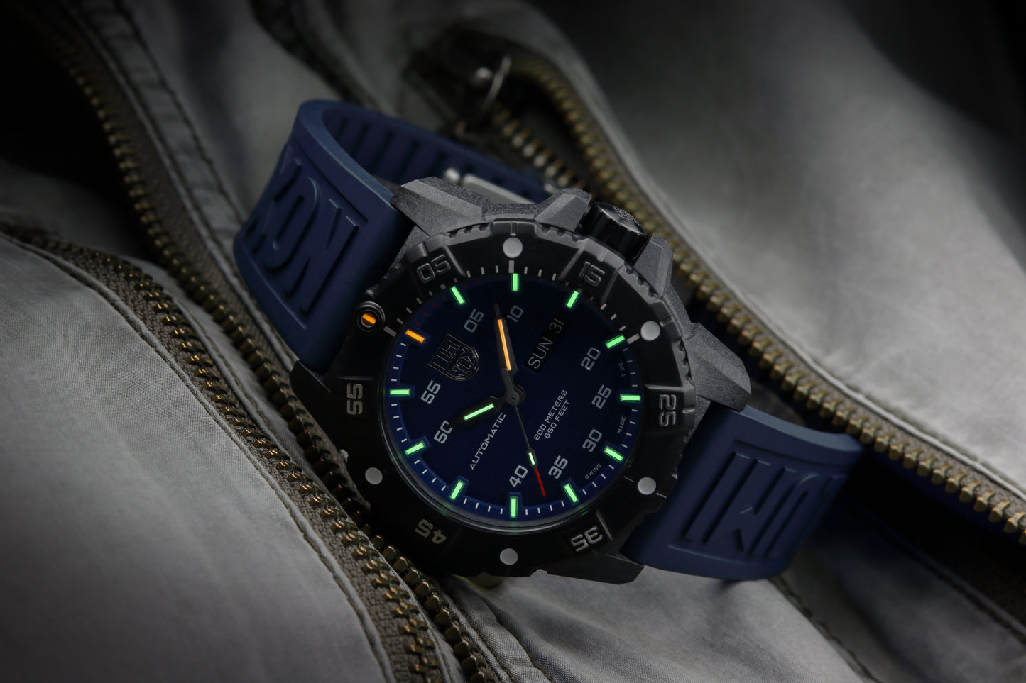 Luminox Master Carbon SEAL Automatic Blue