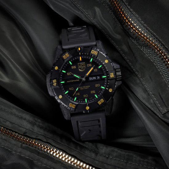 Master Carbon SEAL Automatic Limited Edition