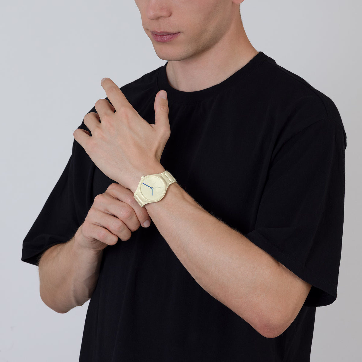 RADO True Round x Les Couleurs® Le Corbusier® Special Edition