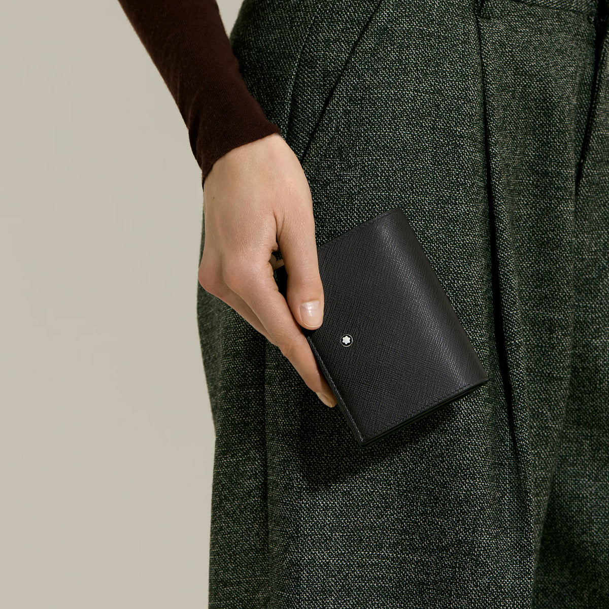 Compact Wallet 6cc with zip in Sartorial Leather